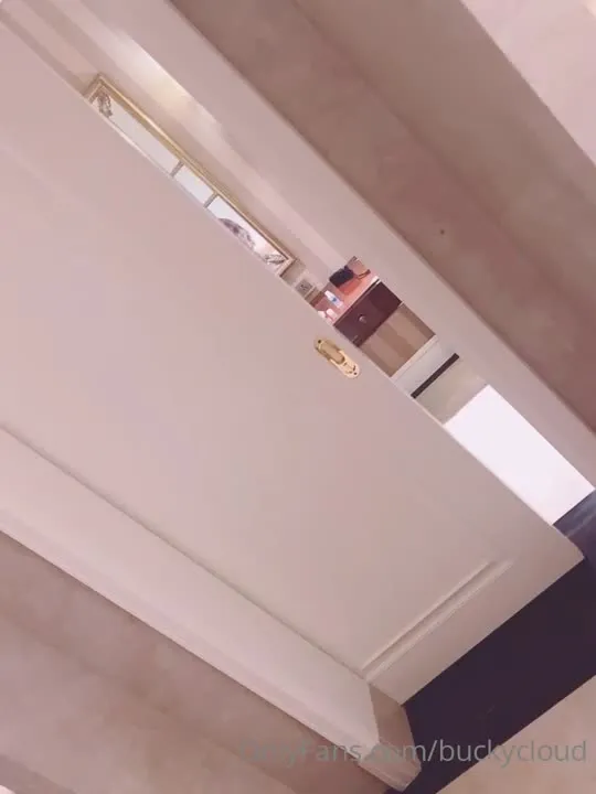 一只云烧 cosplay album 一只云烧의 매혹적인 OnlyFans 누드 순간 - Video 114