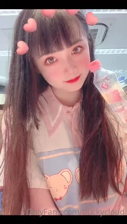 一只云烧 cosplay album Yizhi Yunshao: Alltag - Video 14