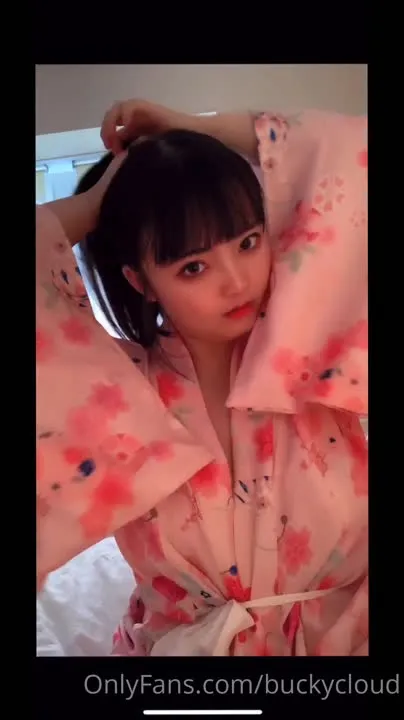 一只云烧 cosplay album Yizhi Yunshao: Alltag - Video 24