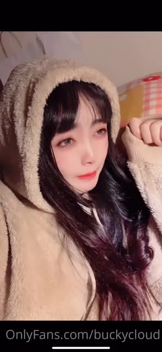 一只云烧 cosplay album Yizhi Yunshao: Alltag - Video 32