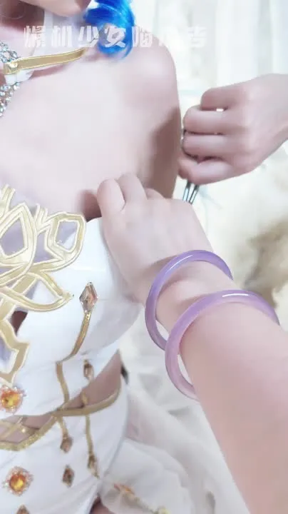 一只云烧 cosplay album Yizhi Yunshao - Video Gravure - Video 2