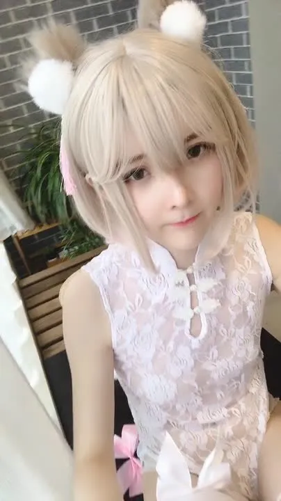 一小央泽 cosplay album Yixiaoyangze: Maloki na Alaga sa Bahay na Nakikipaglaro sa Lace Cheongsam - Video 65