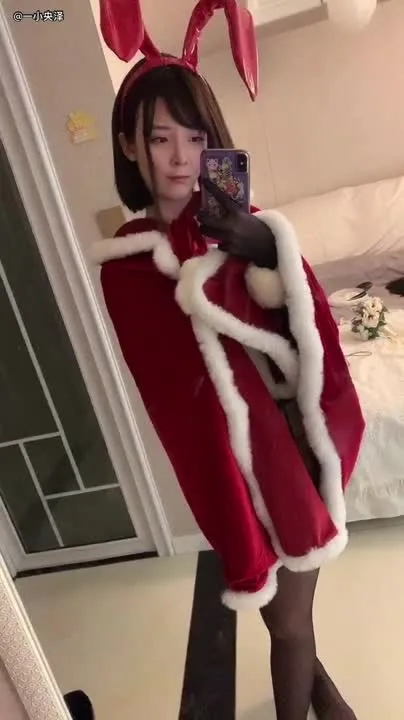 一小央泽 cosplay album Yixiaoyangze - Lapin de Noël - Video 53