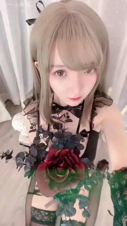 一小央泽 cosplay album Yixiaoyangze - Set Pengantin Hitam - Video 66