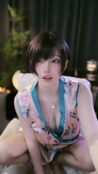 Yise Yu: Boss's Maid