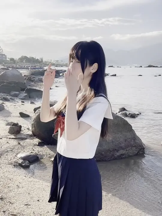 三無人型 cosplay album Sanmu Rentai & Budaimao: Yuri de Uniforme de Marinheiro com Meias Pretas - Video 52