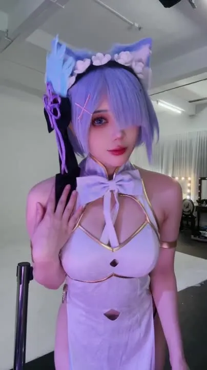 九言 cosplay album Jiuyan bilang Rem sa Elegante Qipao - Video 57