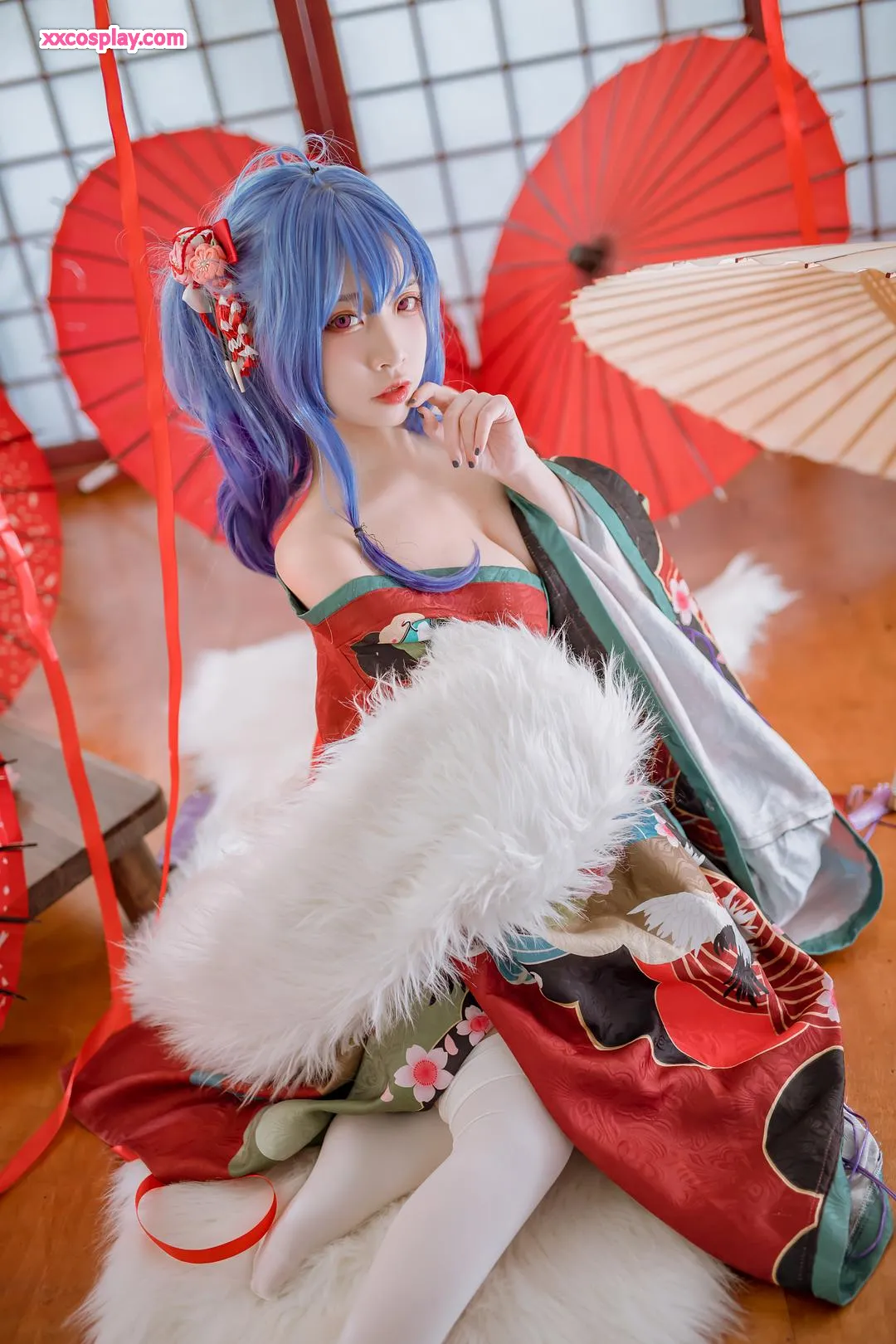 Nisa sebagai St. Louis di Yukata - Azur Lane Cosplay