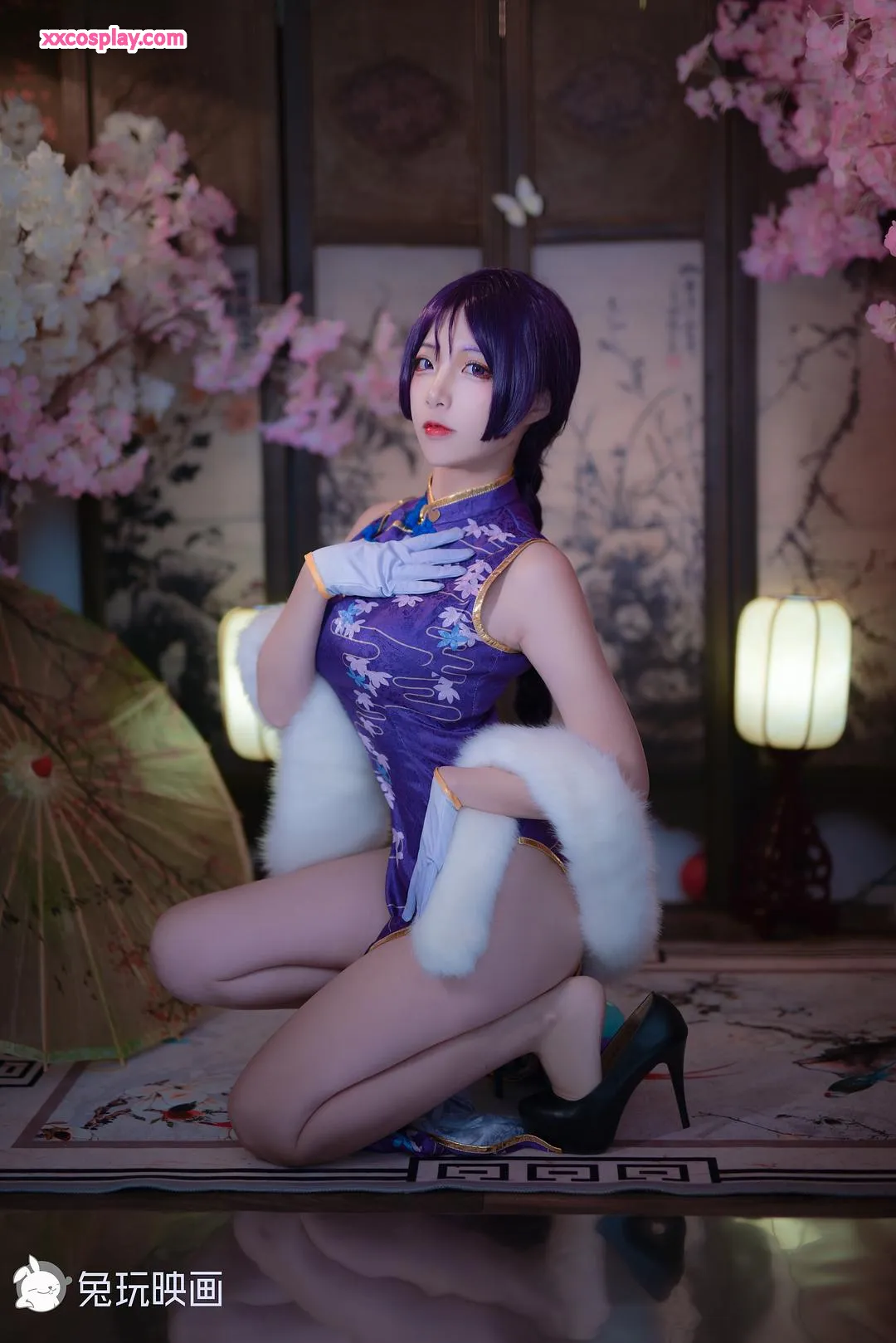 Tuwan Yinghua : Duo Cheongsam Rouge-Bleu Intemporel