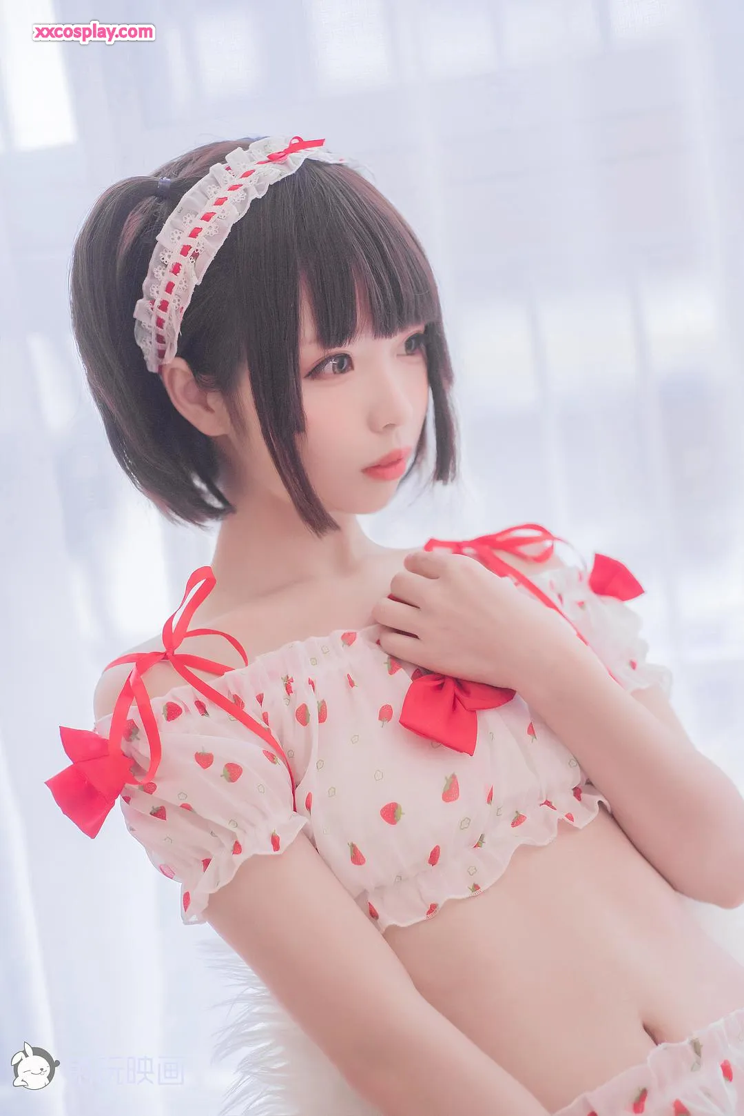 兔玩映画：草莓与恶魔女孩