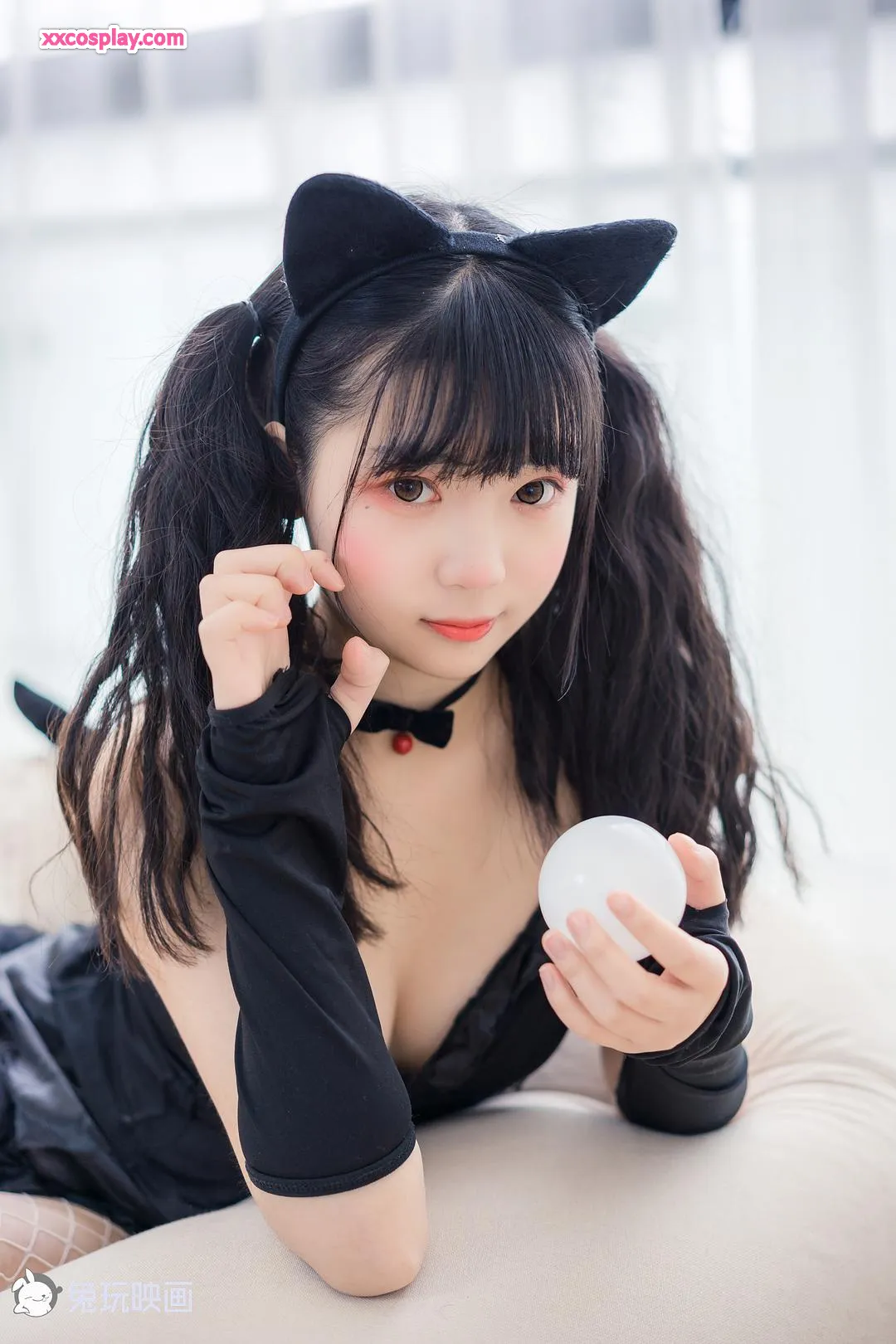 兔玩映画: Adorable Catgirl
