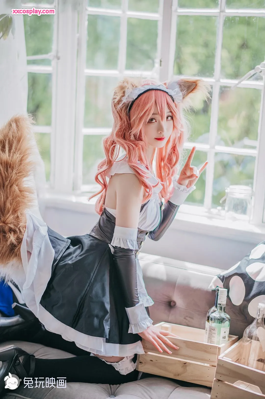 Empregada Tamamo no Mae por 兔玩映画