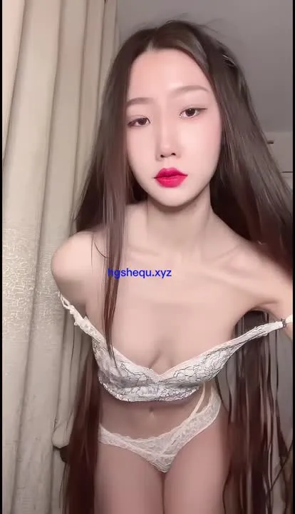 Bayue Weiyang - Melepas Masker