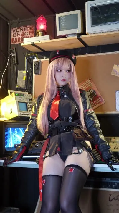 半半子 cosplay album 반반자 NIKKE 라피 코스프레 - Video 56