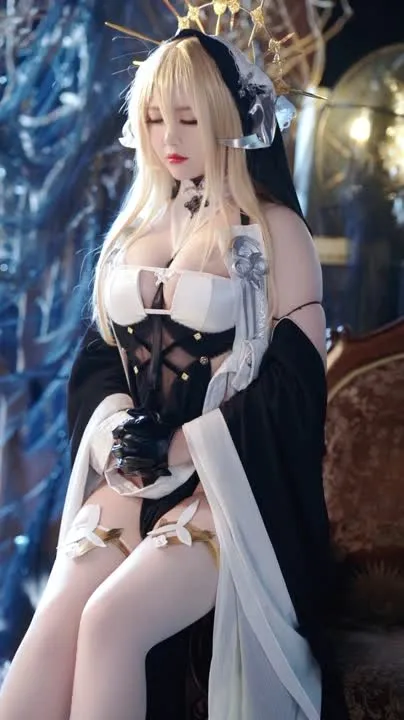 半半子 cosplay album 半半子 インプラカブル修道女 - Video 57