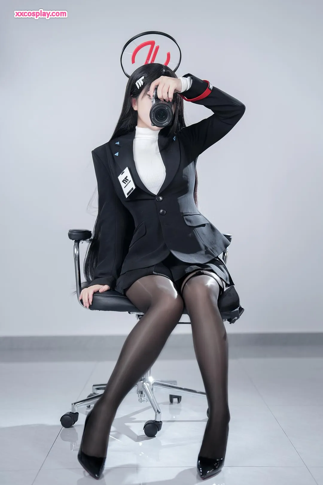 半々子のセクシーOLセルフィー