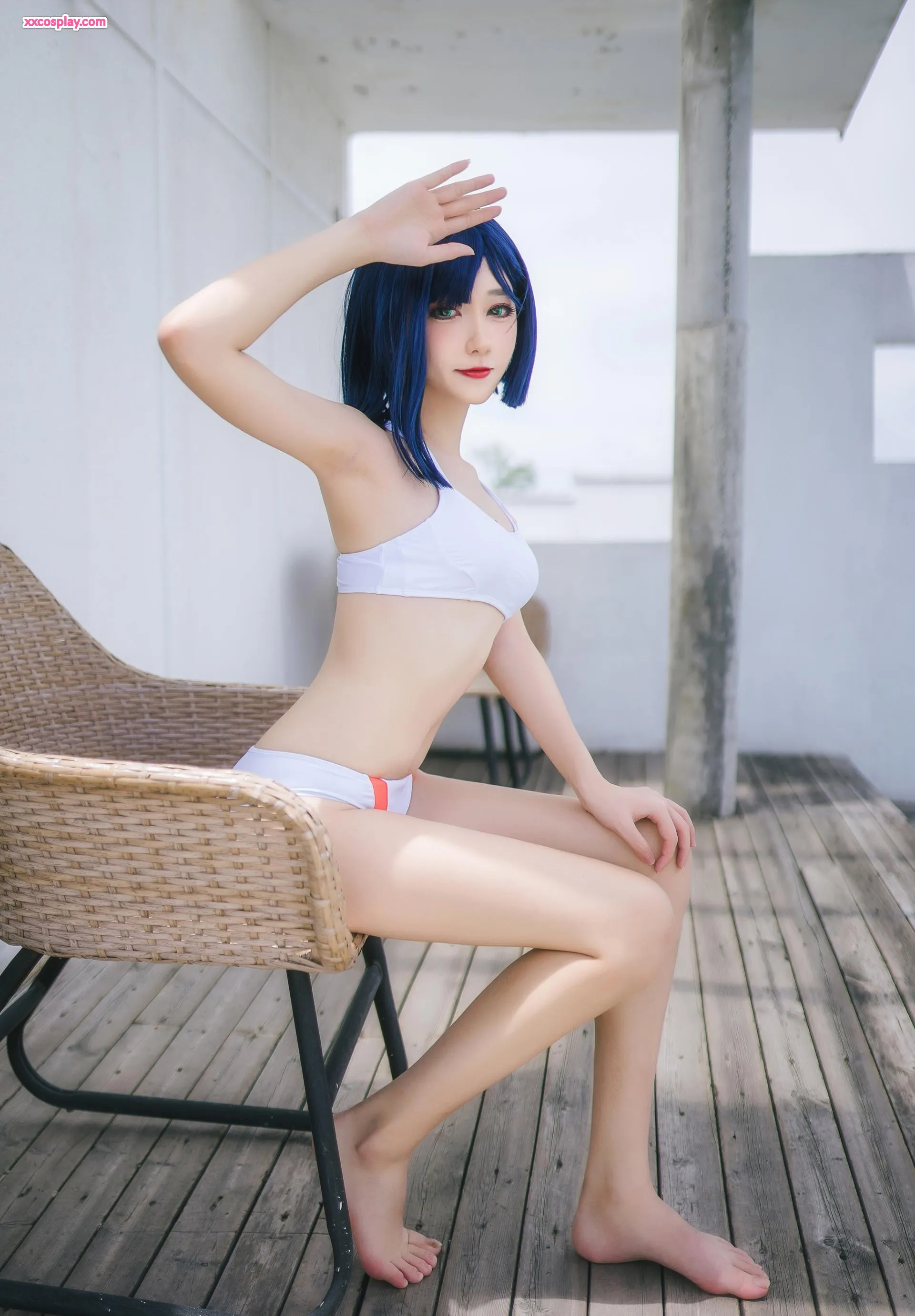 Le gravure maillot de bain brûlant de Nantao Momoko