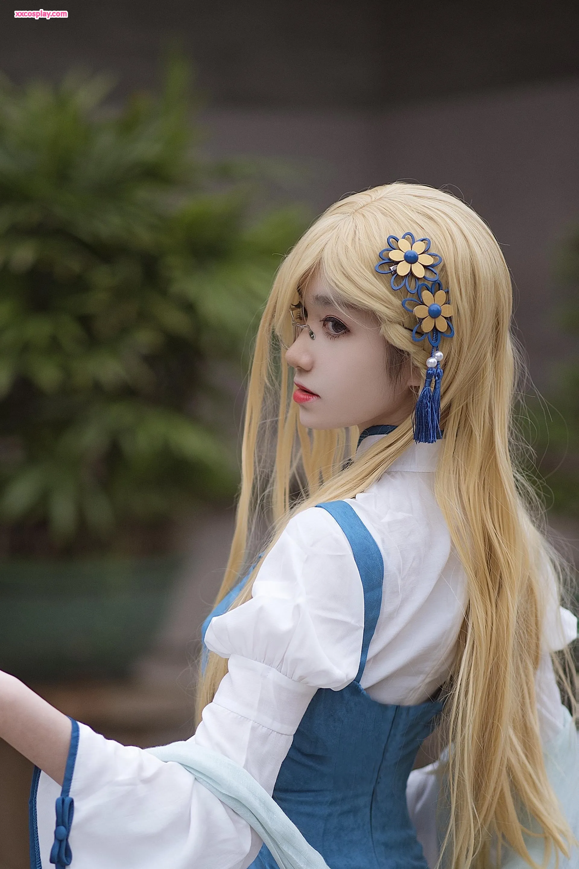 南桃Momoko 琉璃唐