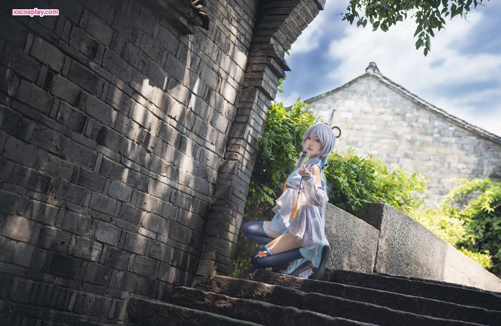 南桃Momoko 洛天依：花语嫣然