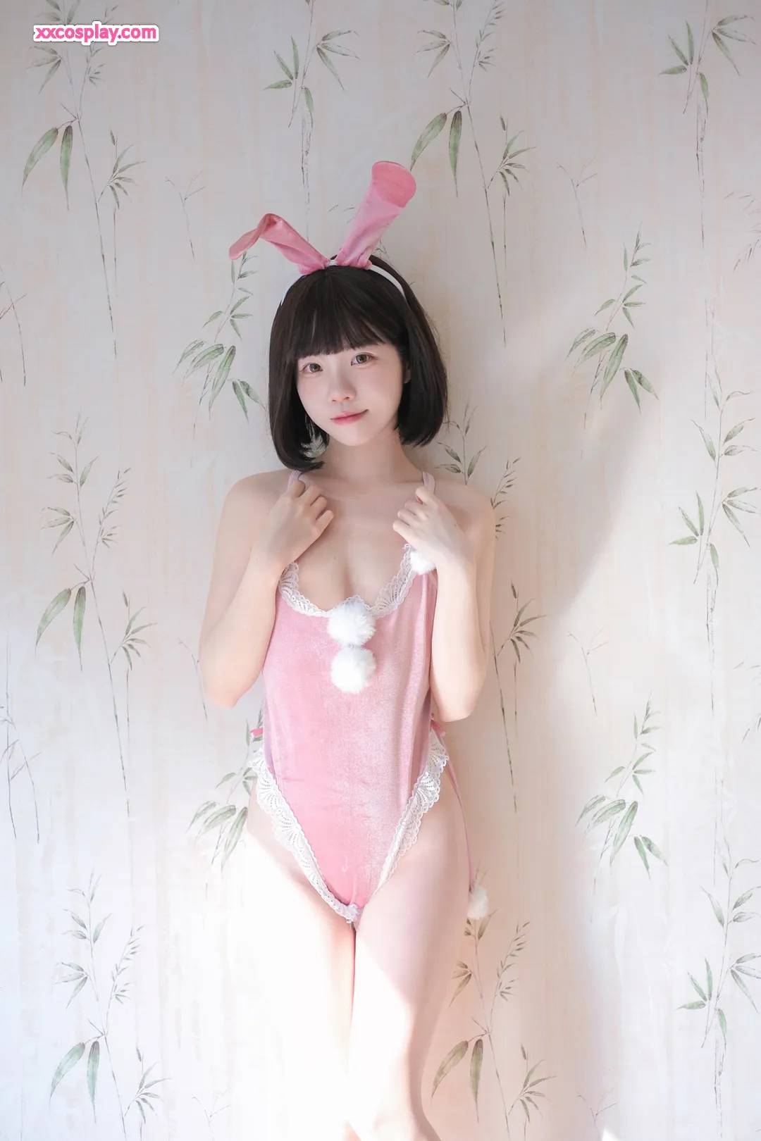 Keke Little White Rabbit : Bunny Girl au Désir Pur & Sukumizu Mouillé