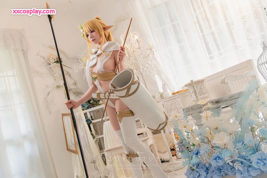 咬一口兔娘：六月エルフ弓手・広寒宮
