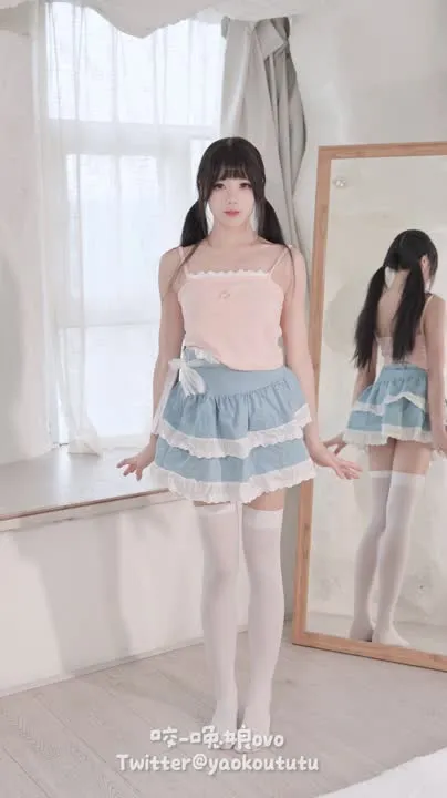 咬一口兔娘 cosplay album 咬一口兔娘：『狐靈』狐仙誘惑 - Video 57