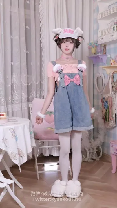 咬一口兔娘 cosplay album Yao Yi Kou Tu Niang - Sweetheart Puppy: Love Emergency - Video 72