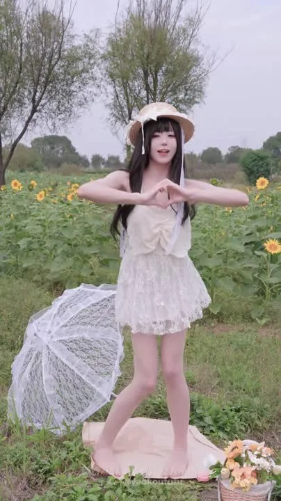 咬一口兔娘 cosplay album 咬一口兔娘 - 夏の葵 - Video 76