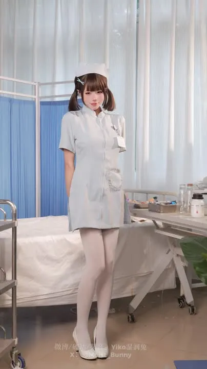 咬一口兔娘 cosplay album Yao Yi Kou Tu Niang - Jururawat Balai Delusi - Video 84