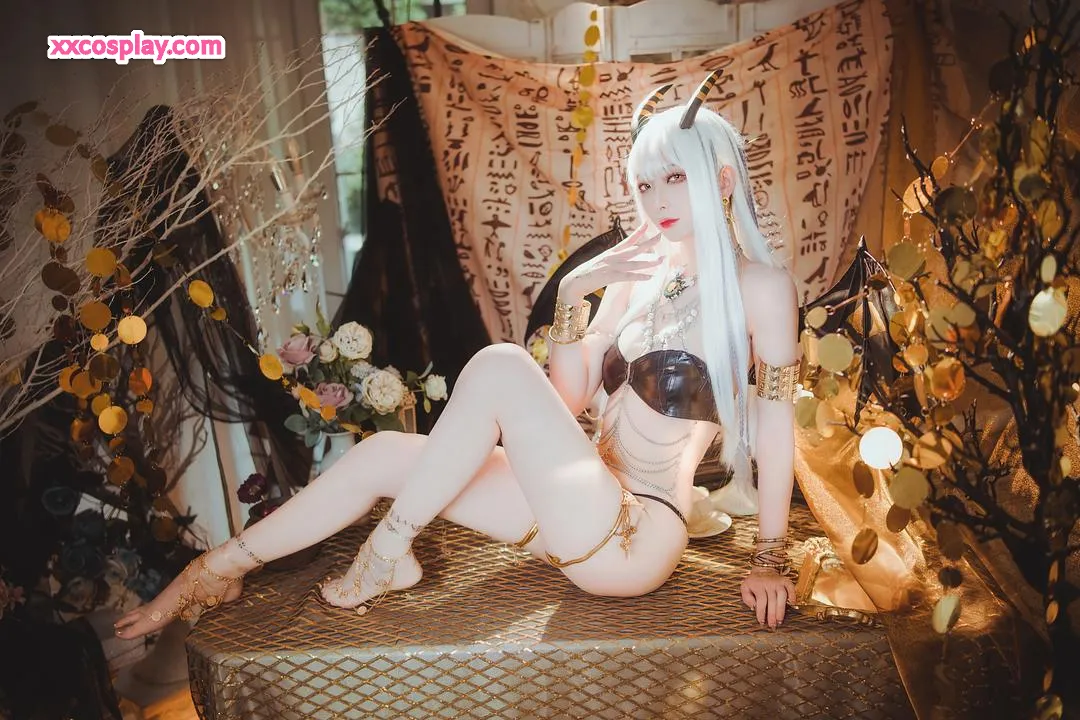 Feng Jiang Jiang V - Anubis Mesir Menggoda