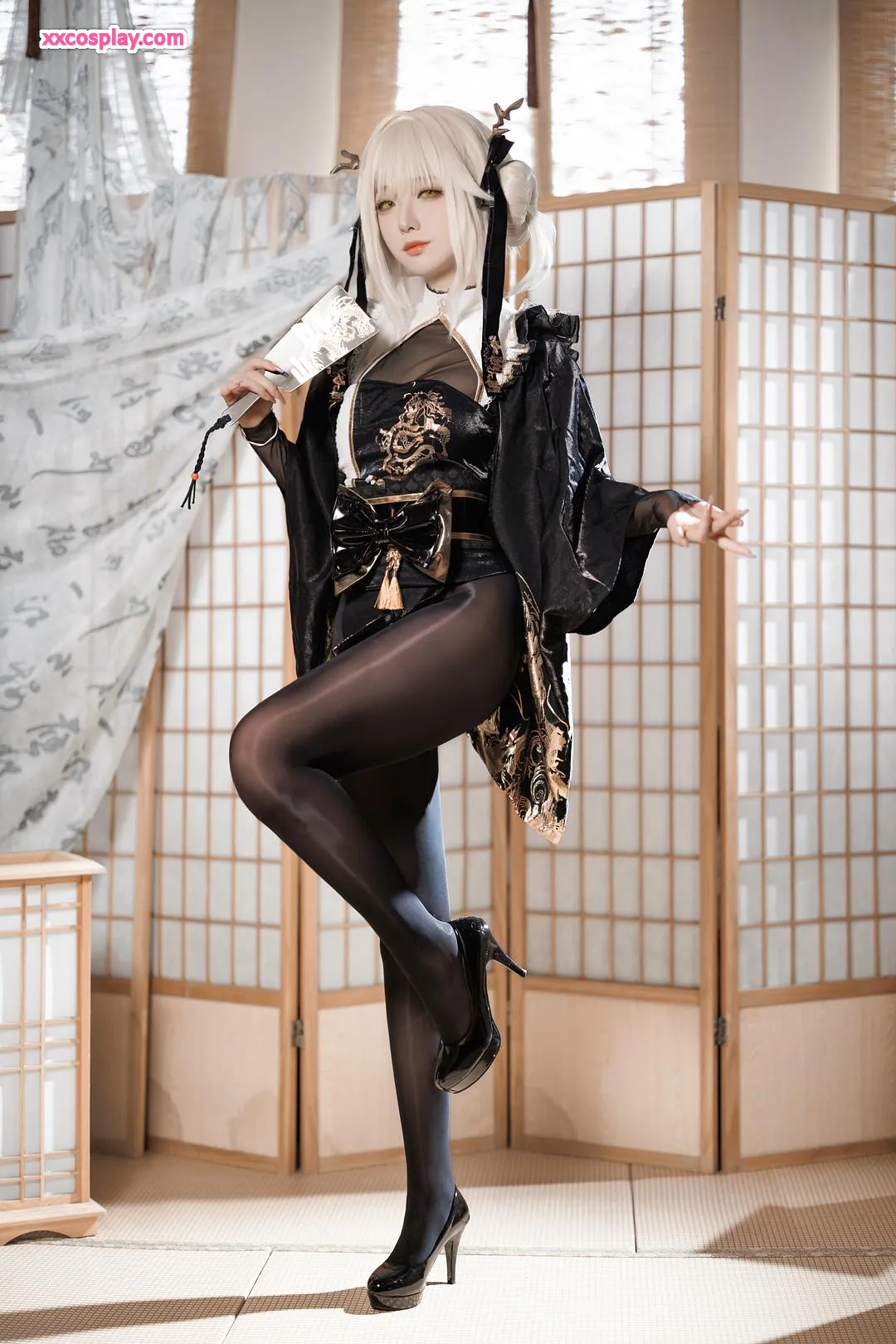封疆疆V：NIKKE 白兔布兰儿 和服