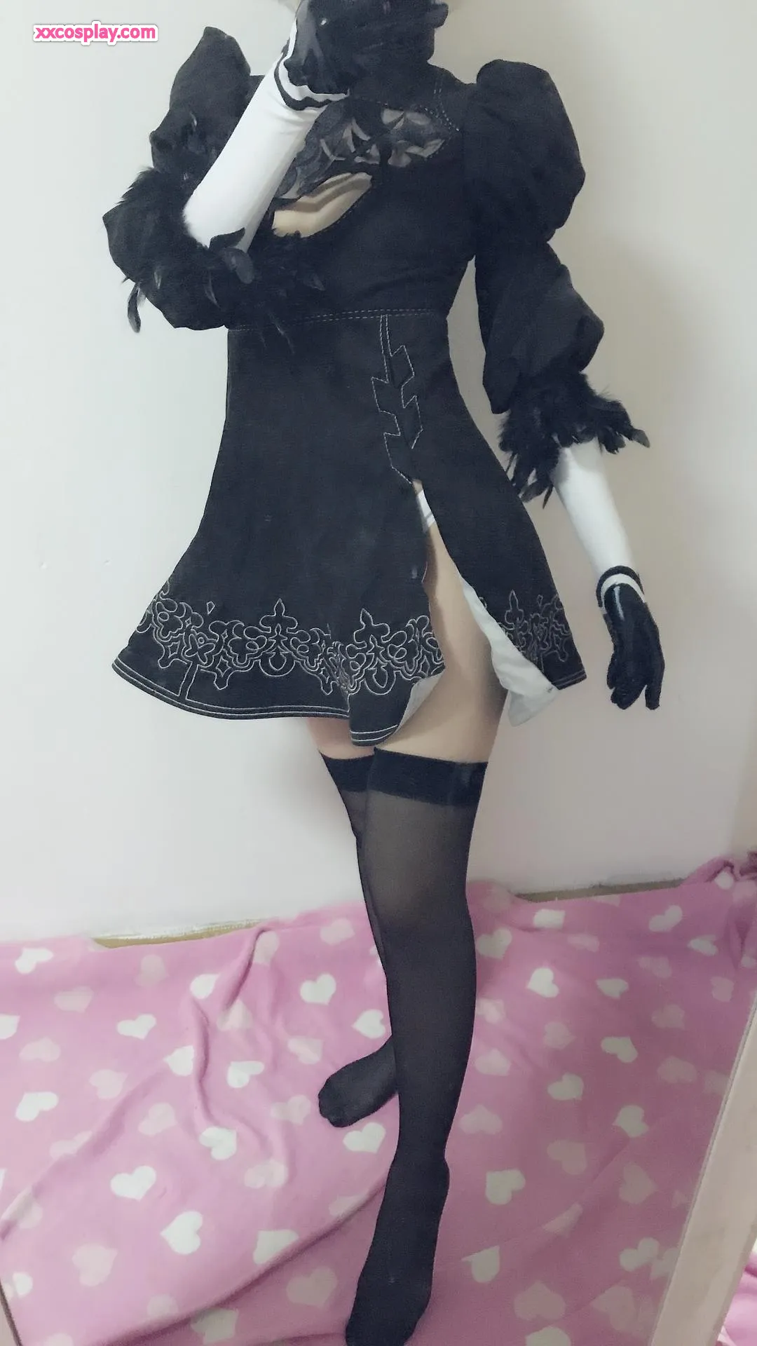 소녀 영화의 매혹적인 2B 셀카