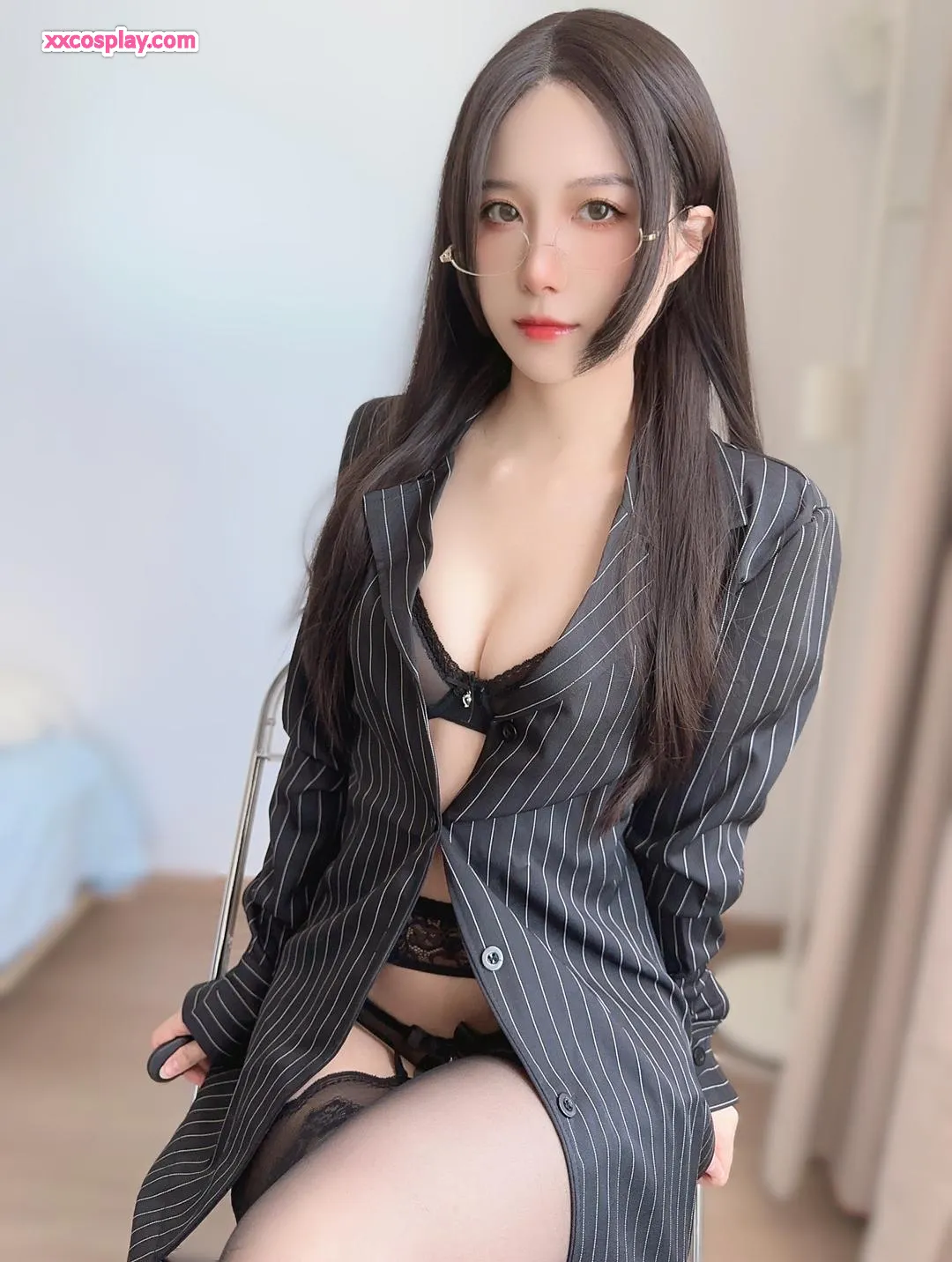 Buding Dafa: Seductive Private OL