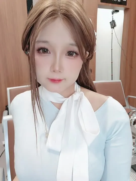 日奈娇 cosplay album Hina Jiao - Internationale Flugbegleiterin - Video 187