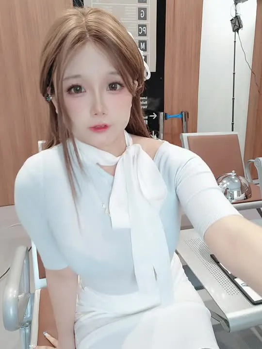 日奈娇 cosplay album Hina Jiao - Internationale Flugbegleiterin - Video 189