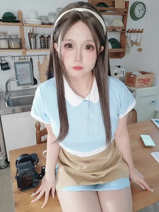 日奈娇 cosplay album Rina Jiao - Cake Saleswoman - Video 182