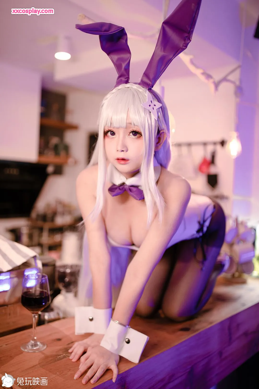 Hina Jiao: Coelha Sensual