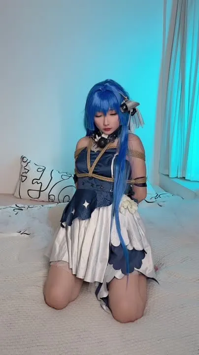 是三不是世w cosplay album Shisan Bushishi W - Helena Shibari - Video 58