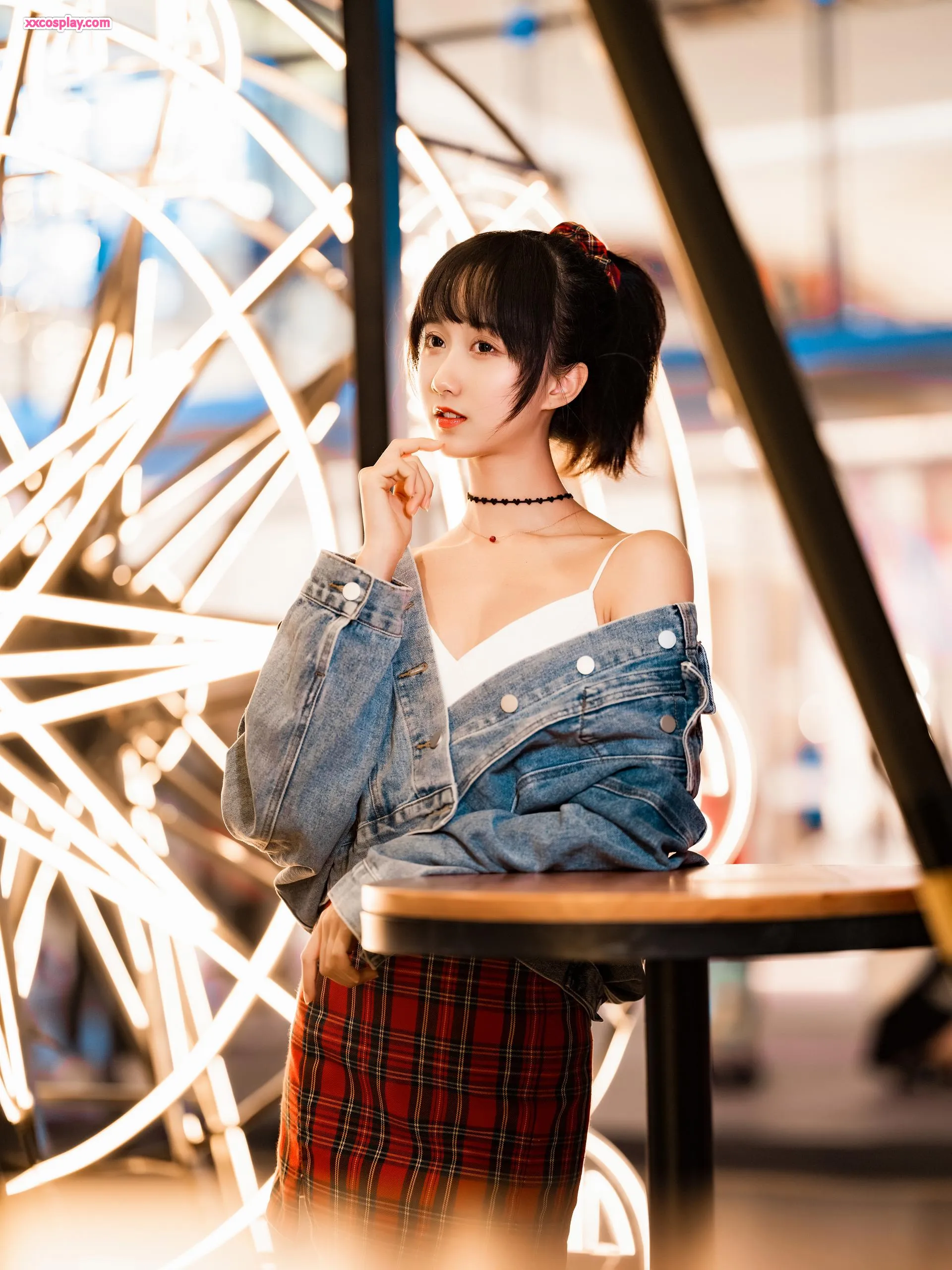 มูเหมียนเหมียน OwO - ความรักยามค่ำคืนในเมือง