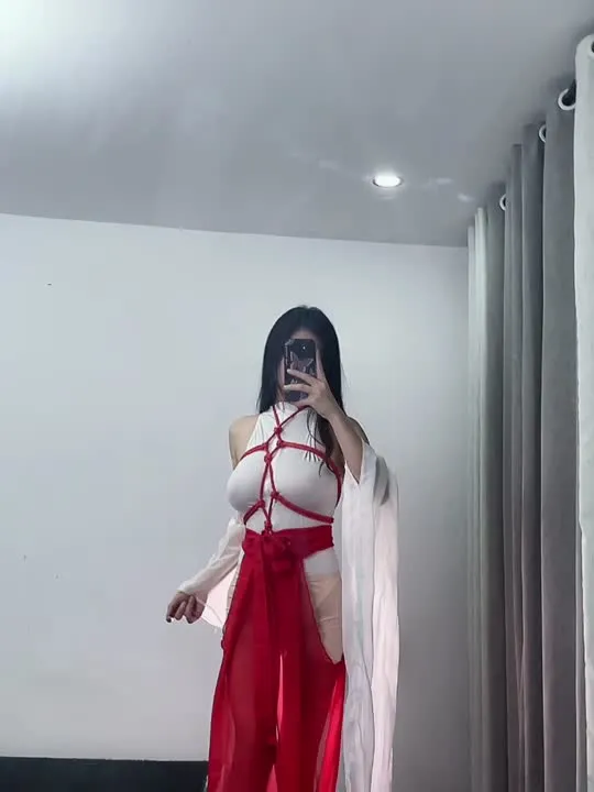 末夜787 cosplay album Moye 787: Seductive Shrine Maiden - Video 57