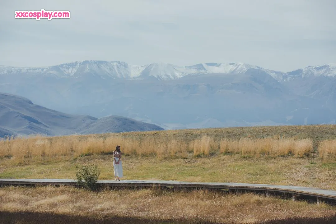 柚木：雪山の下で全裸