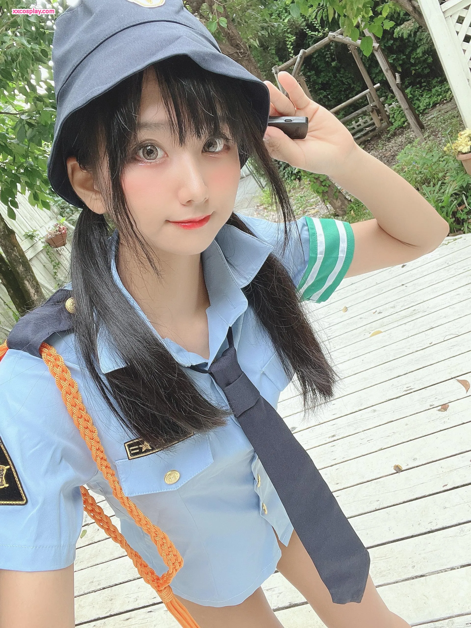 Yanagimaru : Policière High-Leg - Suite en Extérieur