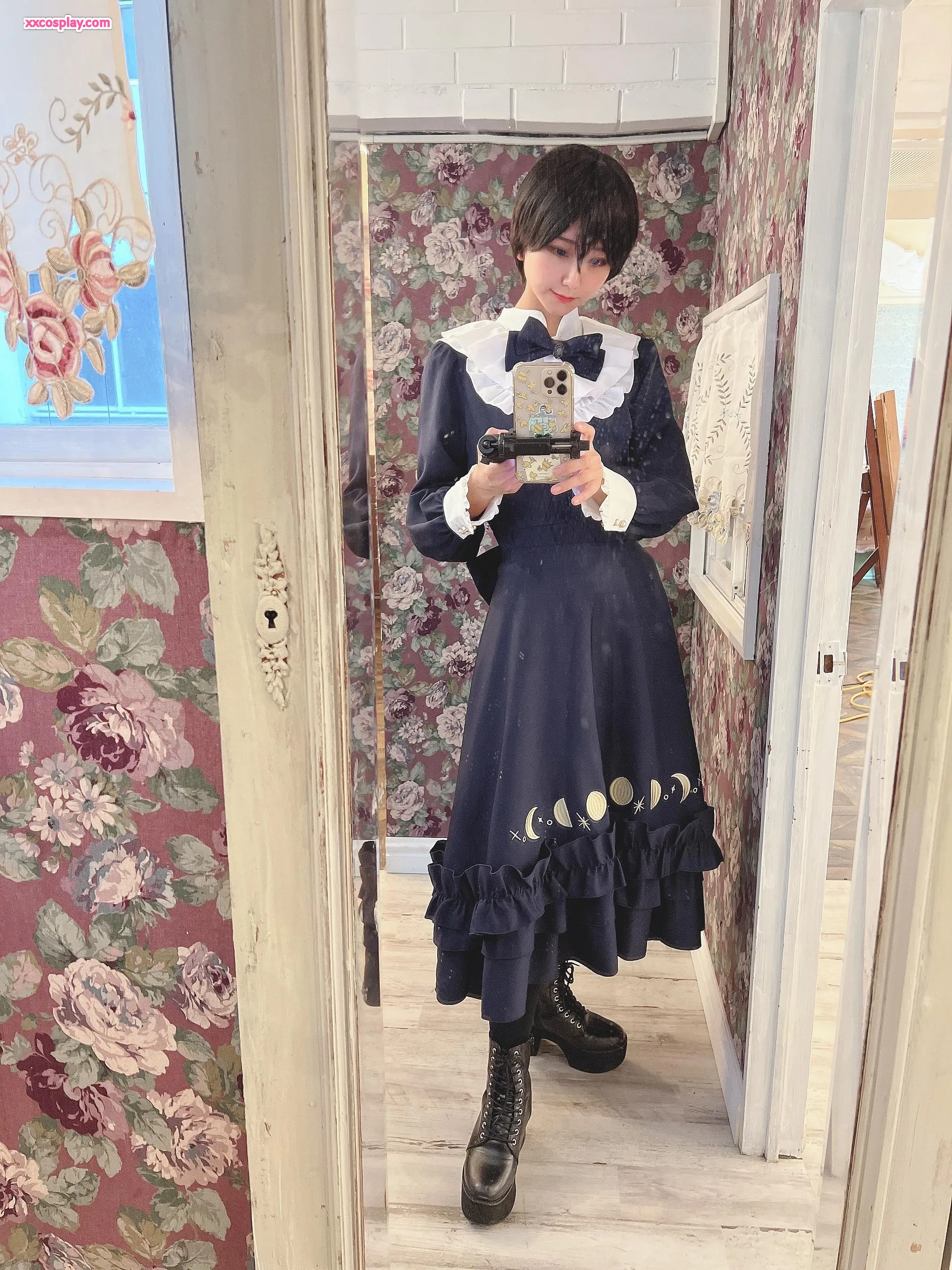 Yanagimaru : Gothic Lolita aux cheveux courts pour le Nouvel An