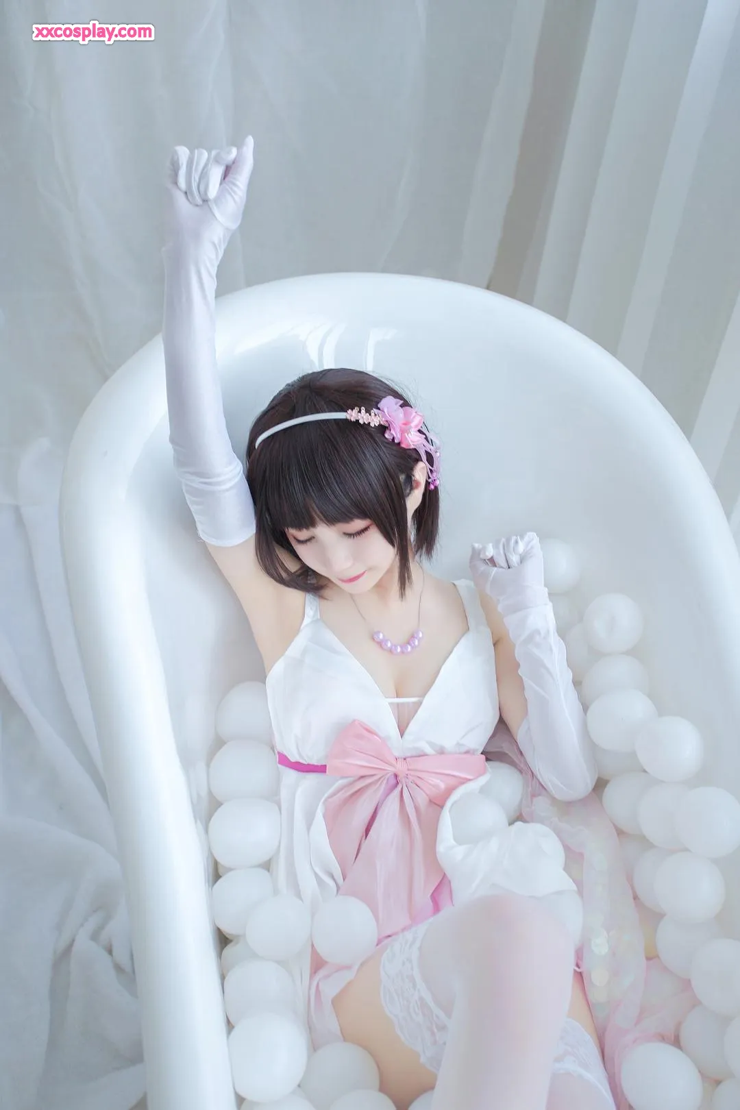 Sakurai Ningning sebagai Kato Megumi