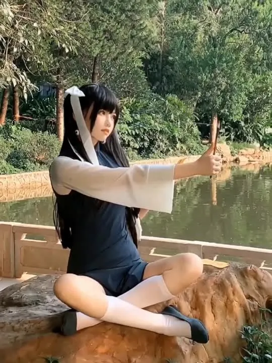桜桃喵 cosplay album 樱桃喵 化身 伊豆那 - 碧蓝档案写真集 - Video 24