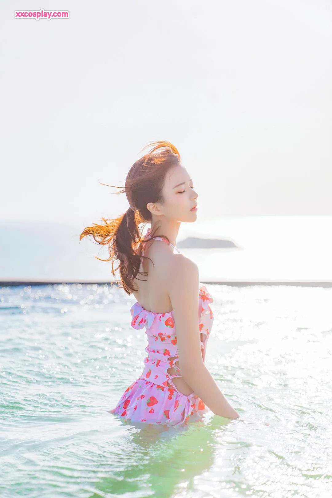 Swimsuit Strawberry ni Yingtao Miao