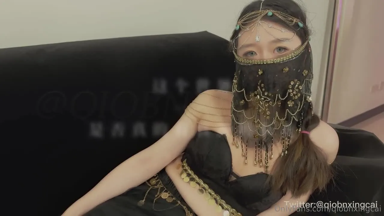 Buku Foto Gravure Kana Hashimoto No.003