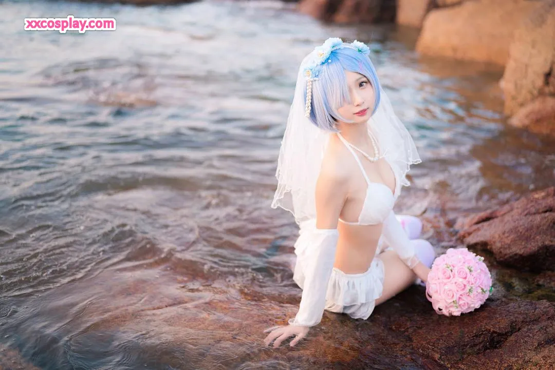 Chengzi Miaojang: Rem Bridal Cosplay