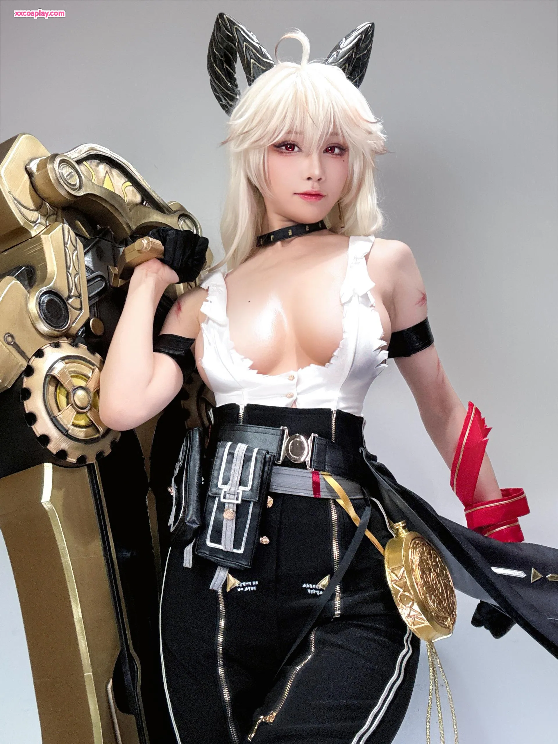 Shui Miao Aqua: Zanni Cosplay Damit ng damit