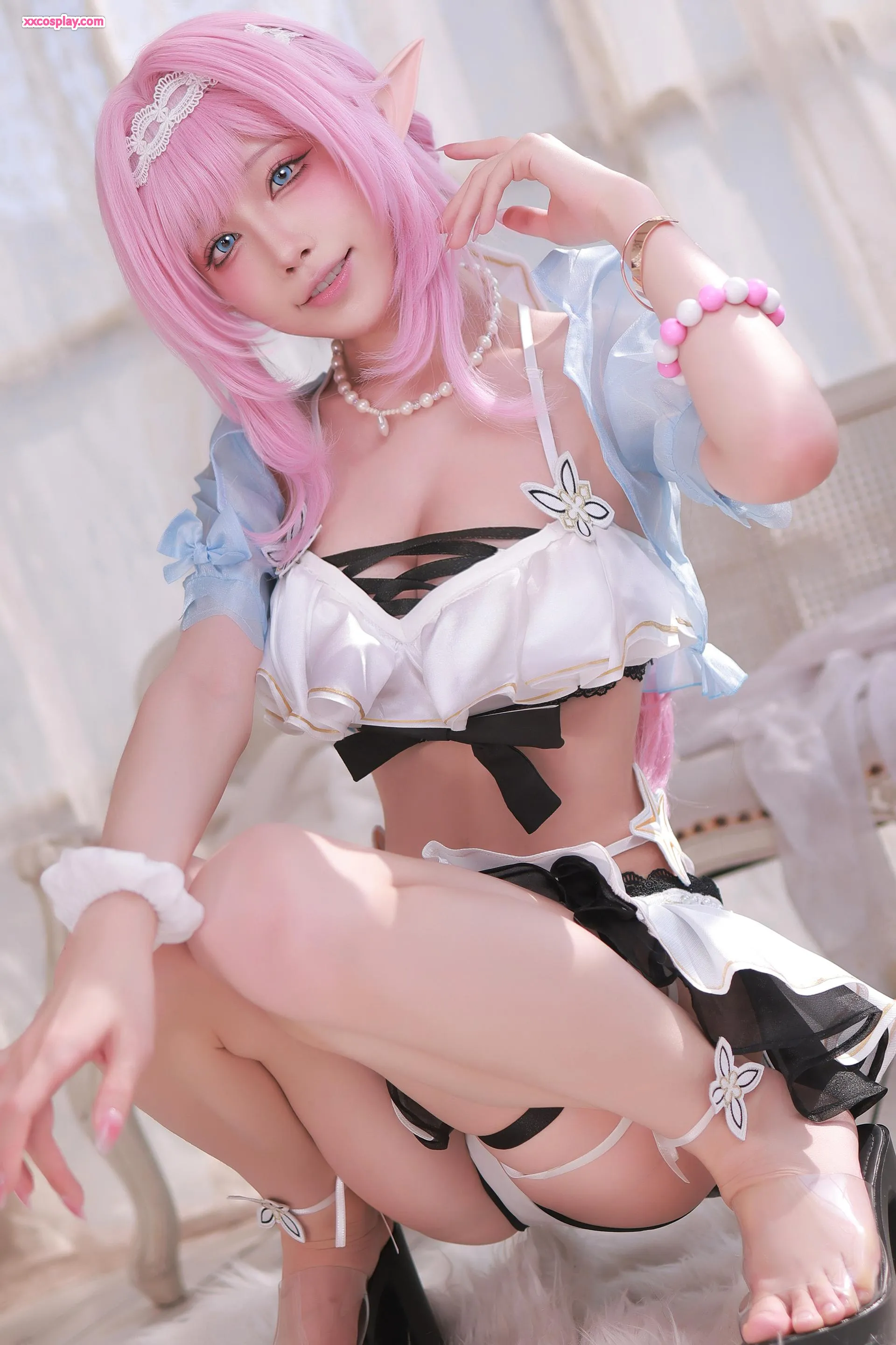 Shui Miao sebagai Elysia Memikat dari Honkai Impact 3rd